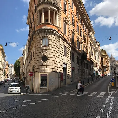Un Cuore Nella Citta Eterna
