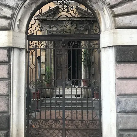 Un Cuore Nella Citta Eterna Διαμέρισμα *